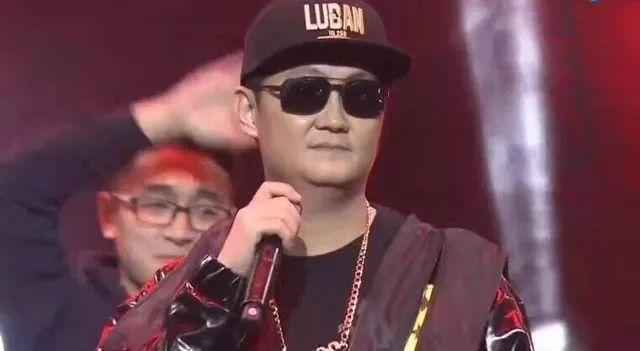 互联网年会图鉴：去年煮酒论英雄，今年却似新亭会