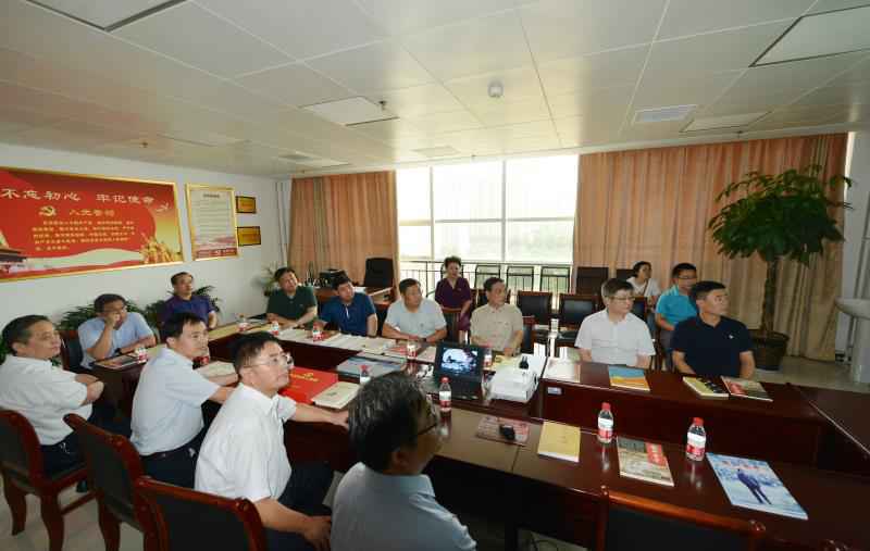鹤壁市委书记马富国到市国学研究会调研